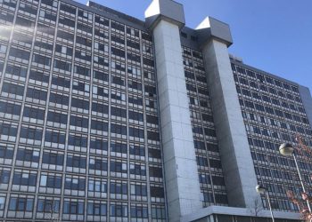 Tragsa licita por casi seis millones la retirada de más de 4.000 toneladas de amianto de la antigua Residencia Cantabria