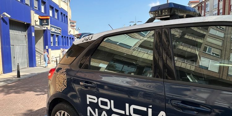 Detenido en Torrelavega un hombre acusado de cuatro robos con violencia en la zona de Sierrapando