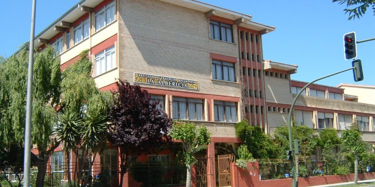 Descartada una amenaza de bomba en el IES La Albericia tras una inspección policial