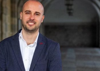 Izquierda Unida impulsa recursos judiciales contra el Convenio Singular del Hospital Santa Clotilde