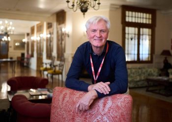 “Si alguien quisiera hacer daño, hoy es más fácil fabricar una bomba que una célula sintética”: Bert Poolman