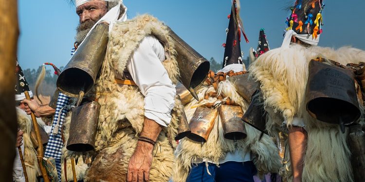 Silió celebra una multitudinaria Vijanera, símbolo de identidad y tradición en Cantabria
