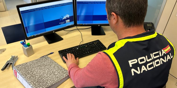 Detenido en Santander por falsificar más de 90 recetas médicas desde 2023