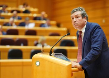 Íñigo Fernández acusa al PSOE de “comprar votos en Cataluña con el dinero de los cántabros”