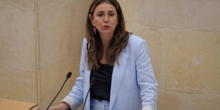 Paula Fernández (PRC) acusa a PP y PSOE de “abandonar a Cantabria” con el nuevo modelo de financiación autonómica