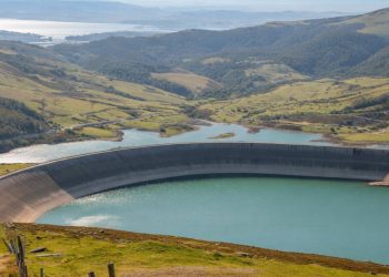 La UE aportará 180 millones al proyecto de ampliación de la central hidroeléctrica de Aguayo