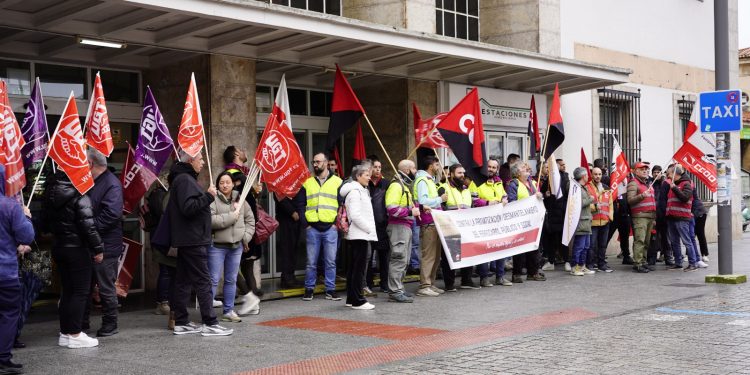Huelga de Renfe en Cantabria eleva seguimiento al 95% y cumple servicios mínimos sin problemas