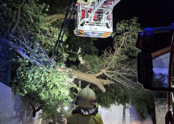 El 112 atiende 23 llamadas y resuelve 13 incidencias por el fuerte viento en Cantabria