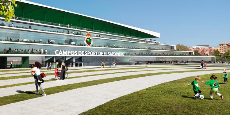 Gema Igual plantea una concesión de 75 años de El Sardinero al Racing para que invierta con «seguridad jurídica»