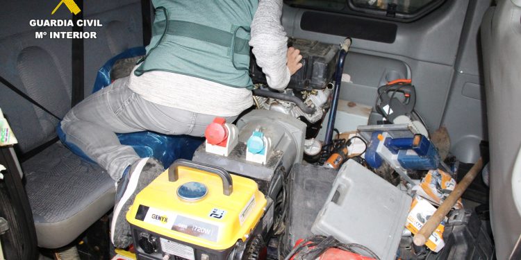 Tres detenidos en Liébana por el robo de maquinaria valorada en 8.000 euros