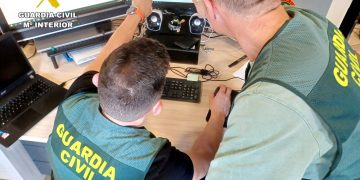 La Guardia Civil detiene a 29 personas en la zona de Madrid por ciberestafas que han defraudado más de 200.000 euros a víctimas cántabras