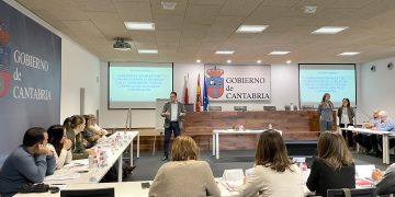 El Gobierno de Cantabria forma a sus funcionarios en atención al consumidor y gestión de reclamaciones