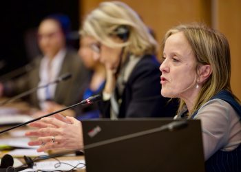 Urrutia defiende en Chipre la alianza entre política, ciencia y sociedad para mejorar la preparación ante emergencias