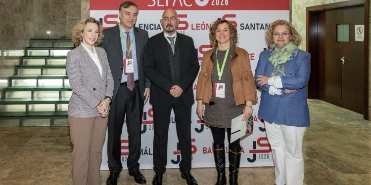 César Pascual apuesta por la integración de la farmacia comunitaria con “alianza institucional, valor demostrado y cambio cultural”