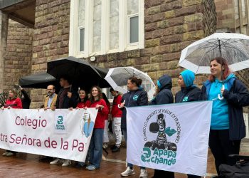 Más de 1.100 escolares de Nuestra Señora de La Paz se vuelcan en una jornada solidaria a favor de la Asociación Apapachando en Torrelavega