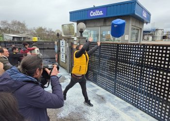 Ganaderos lecheros de Cantabria exigen a las  industrias revisar la drástica bajada de precios de la leche