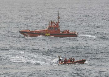 Tres fallecidos y tres desaparecidos al hundirse una pasarela en la zona de El Bocal, en Santander