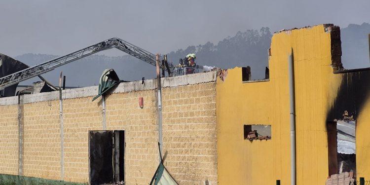 Activado el PLATERCANT en situación 1 por el incendio de una nave industrial en el polígono de Los Tánagos