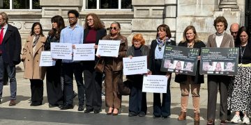 PSOE e IU censuran el uso del Ayuntamiento de Santander para respaldar una jornada contra el aborto y la eutanasia