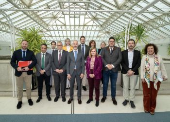 Educación contará con 786 millones en 2026, 107 más que en 2023, para reforzar becas, infraestructuras y plantilla docente