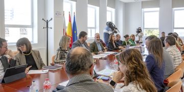 Educación y Junta Docente logran preacuerdo para mejorar el salario del profesorado cántabro