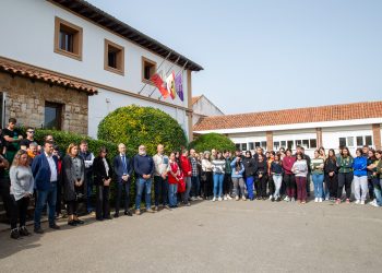 Minuto de silencio en La Granja de Heras y en el Ayuntamiento de Santander por las víctimas de El Bocal