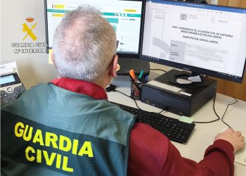 Detenidos dos jóvenes en Colindres por robar y agredir a un hombre para sustraerle su tarjeta bancaria