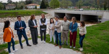 Casares destaca la inversión de 9 millones en la mejora ambiental y fluvial del Saja a su paso por Cabezón, Mazcuerras y Reocín