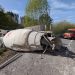 Herido el conductor de una hormigonera tras volcar en el puerto del Escudo