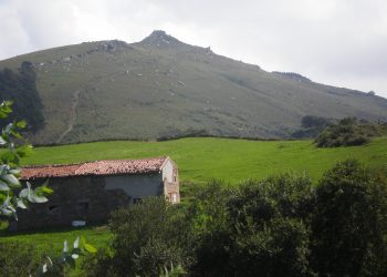 Muere un hombre de 79 años al caer por una ladera del monte Dobra, en Cantabria