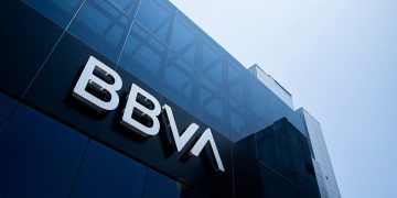 La Sala de Gobierno del TSJC confirma multa de 2.000 euros al BBVA por mala fe procesal y abuso del servicio público de Justicia