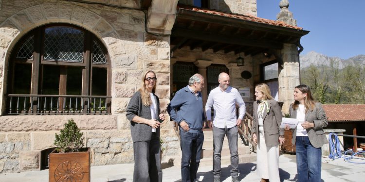 El Gobierno de Cantabria financia la ampliación de la Casona de Sotama y refuerza la protección civil en Cillorigo de Liébana