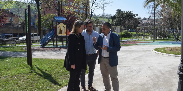 Piélagos invertirá más de 800.000 euros en una nueva plaza cubierta en el parque infantil de Las Cuartas