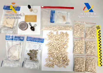 Detenido en el Puerto de Santander un ciudadano británico con más de 900 pastillas de éxtasis ocultas en un vehículo
