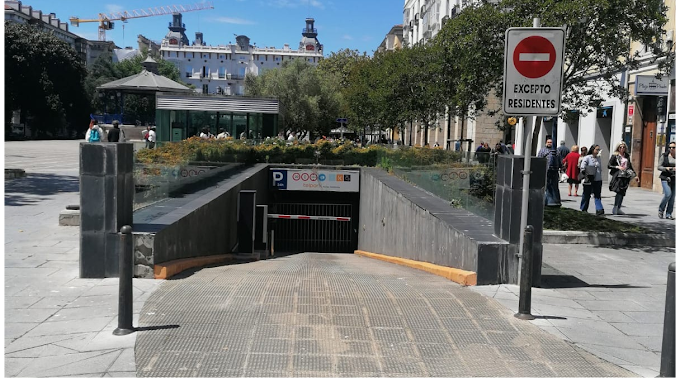Cierre inmediato del parking subterráneo de Pombo para evaluar la estructura