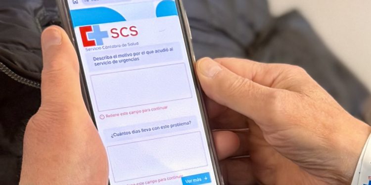Urgencias de Valdecilla reduce las esperas con un circuito digital que devuelve al paciente los datos de su consulta vía SMS