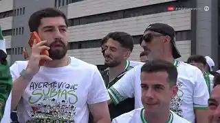 El Racing convierte Santander en una marea verdiblanca para celebrar el regreso a Primera