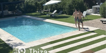 Todo el primer equipo del Racing de vacaciones tras el ascenso; Eriksson, Ezkieta, Arana y varios compañeros coinciden en Ibiza antes de volver el 13 de julio
