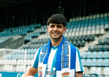 Manu González refuerza la medular de la Gimnástica tras llegar del Racing con experiencia en Segunda Federación