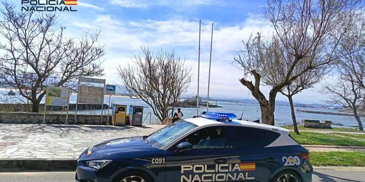 Detenido en Castañeda por difundir un vídeo sexual de su expareja cuando ambos eran menores de edad