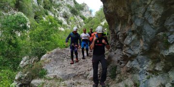 Dos rescates de emergencia en Cantabria en un mismo domingo: senderistas atrapados en Liendo y una turista austriaca caía al agua en Liébana