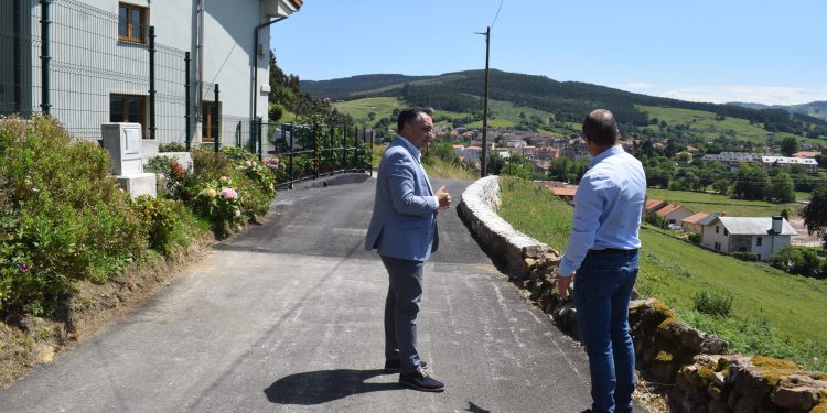 Piélagos refuerza el acceso a Sorribero Alto con una nueva escollera para garantizar la seguridad vial