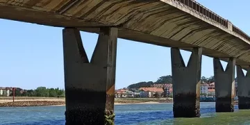 El puente que une Somo y Pedreña se cerrará totalmente al tráfico dos o tres días este verano por obras de emergencia