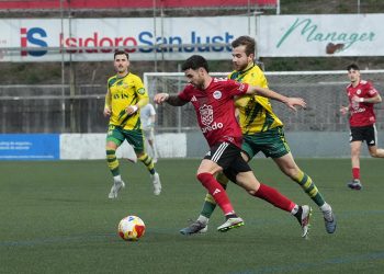 Tropezón y Laredo dejan abierta la eliminatoria tras empatar sin goles en Tanos