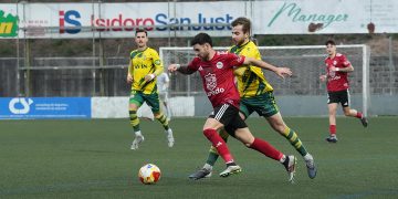Tropezón y Laredo dejan abierta la eliminatoria tras empatar sin goles en Tanos