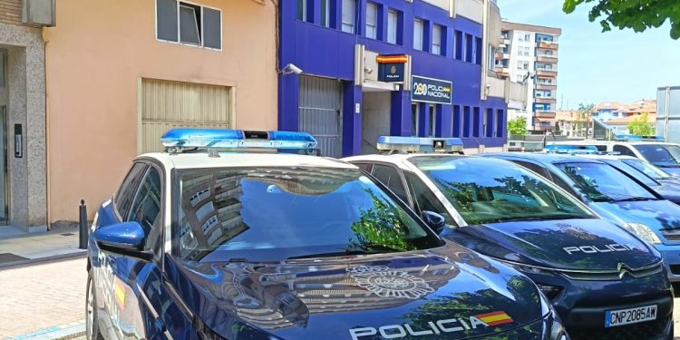 Detenido en Torrelavega un varón por agresión sexual y trata de seres humanos con una menor como víctima