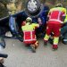 Bomberos desencarcelan a un hombre atrapado en su coche tras un accidente en Cillorigo de Liébana