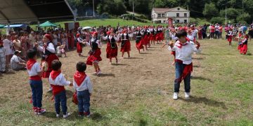 Rozadío vive sus fiestas de Santa Ana del 24 al 26 de julio con música tradicional, gastronomía popular y romería