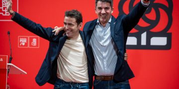 Pedro Casares y Daniel Fernández, proclamados candidatos del PSOE a la Presidencia de Cantabria y la Alcaldía de Santander