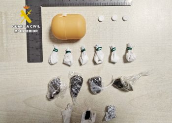 Detenido un joven de 28 años en Castro Urdiales con cocaína, hachís y pastillas preparadas para la venta